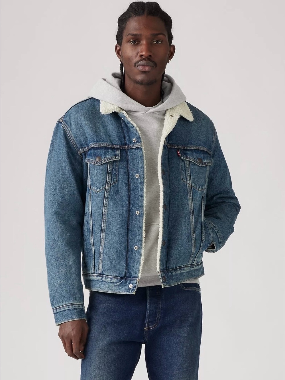 Levi's Blue Denim Sherpa-Lined Trucker Jacket. Men’s size Small.